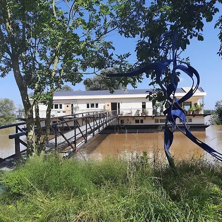 Slapenopdewaal Bed & Breakfast