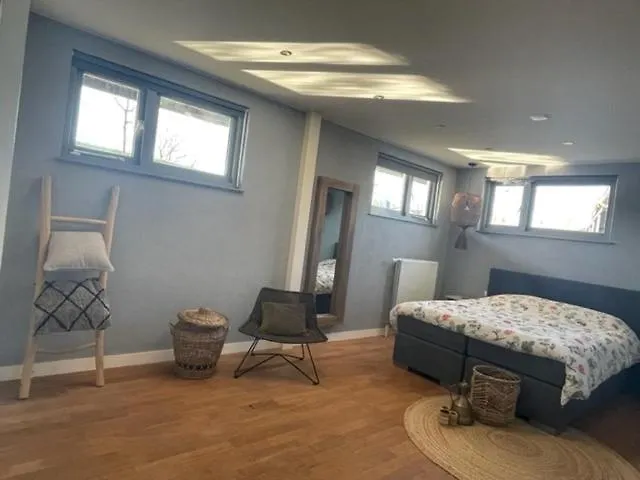 Bed & Breakfast Slapenopdewaal Beneden-Leeuwen